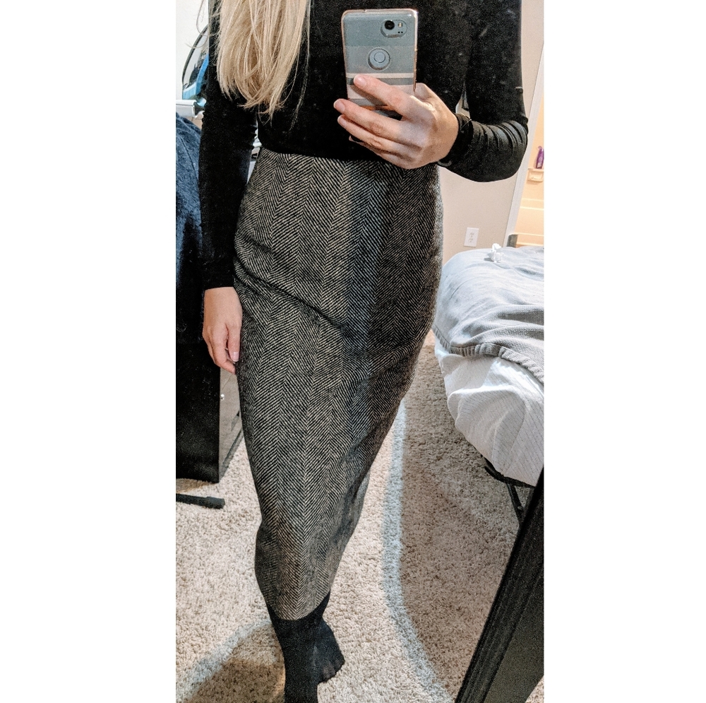 EUC Ralph Lauren cashmere skirt